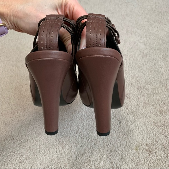 Bottega Veneta Taupe Leather Heels Sandals Women’s Size 37 (US 6.5) Retail $860 - Picture 9 of 14